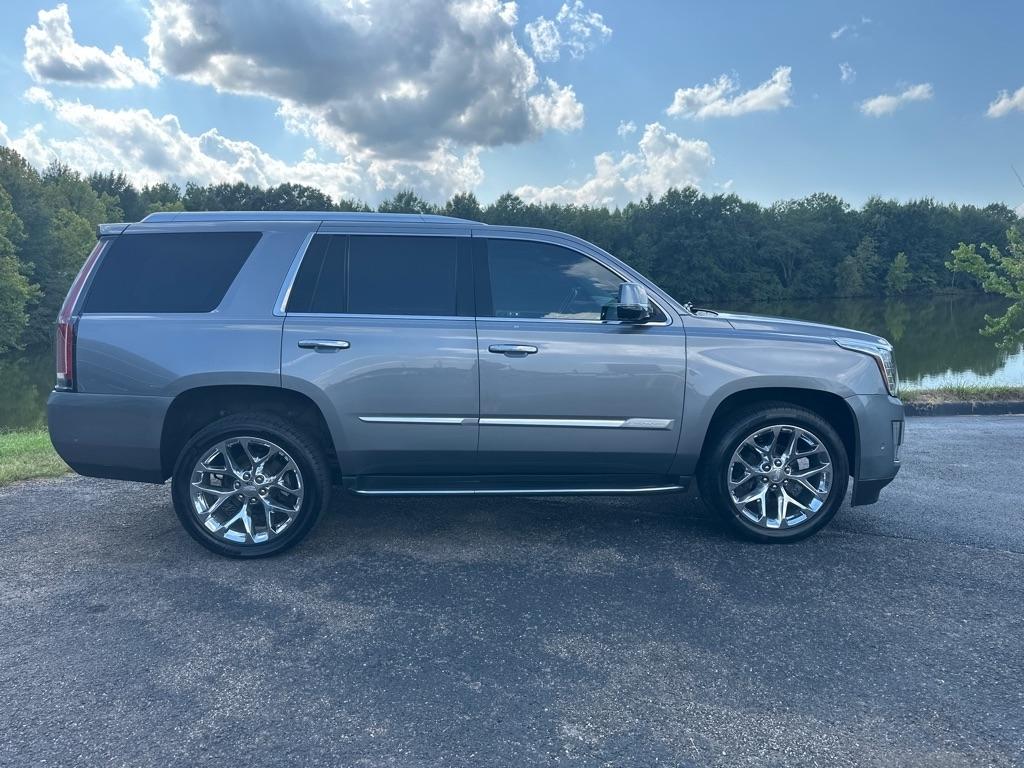 Cadillac Escalade 2WD 4dr Luxury 2020