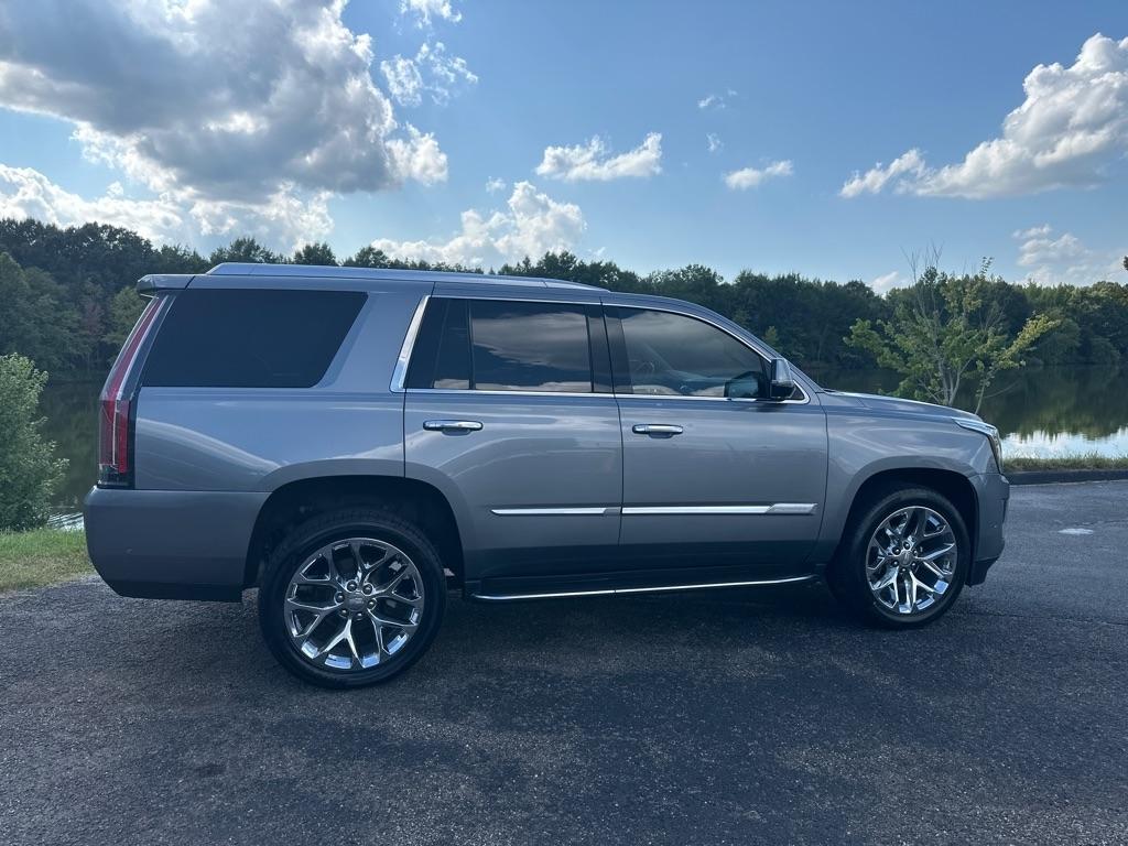 Cadillac Escalade 2WD 4dr Luxury 2020