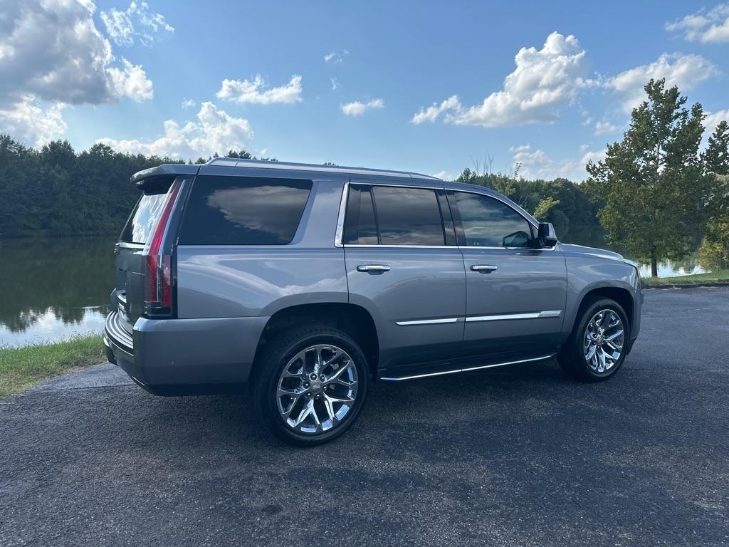 Cadillac Escalade 2WD 4dr Luxury 2020