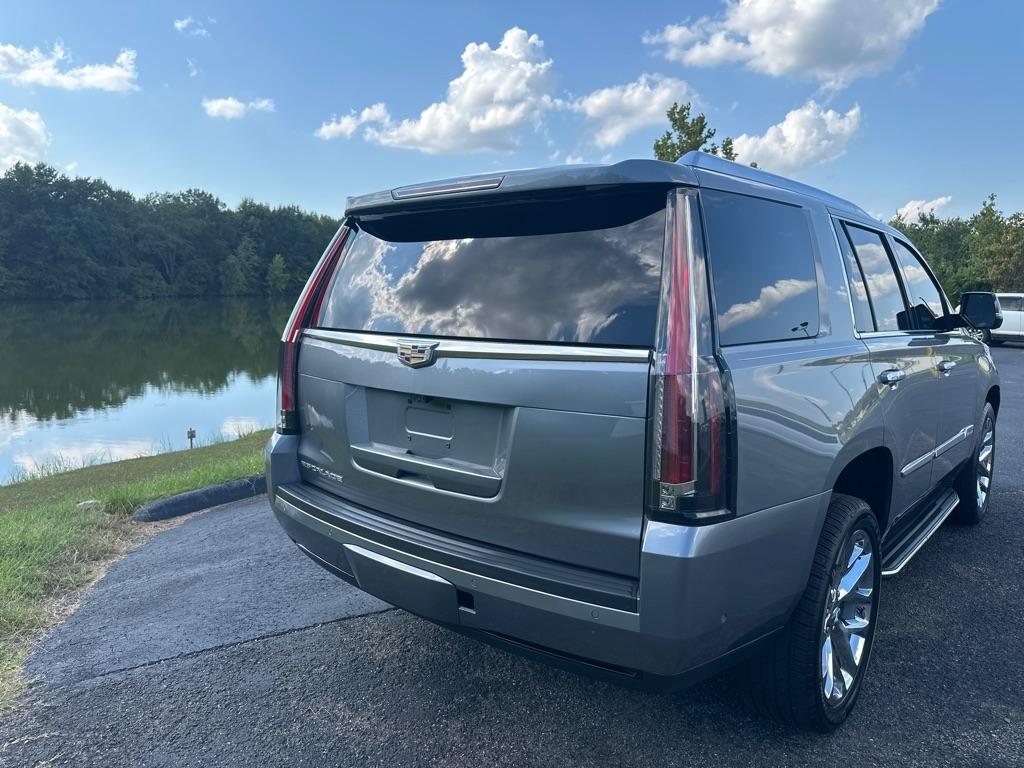 Cadillac Escalade 2WD 4dr Luxury 2020