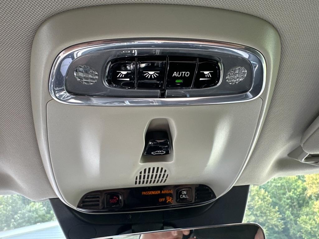 Volvo XC90 T6 AWD 7-Passenger Momentum 2018
