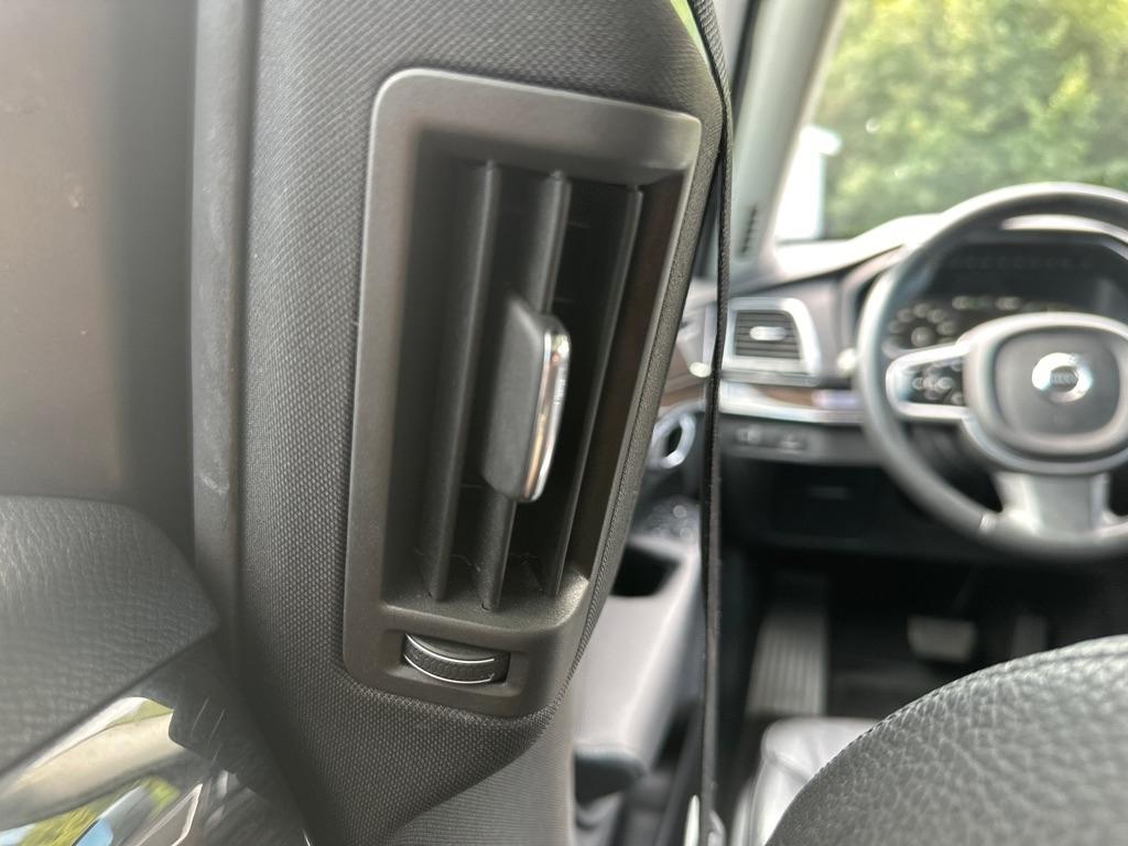 Volvo XC90 T6 AWD 7-Passenger Momentum 2018