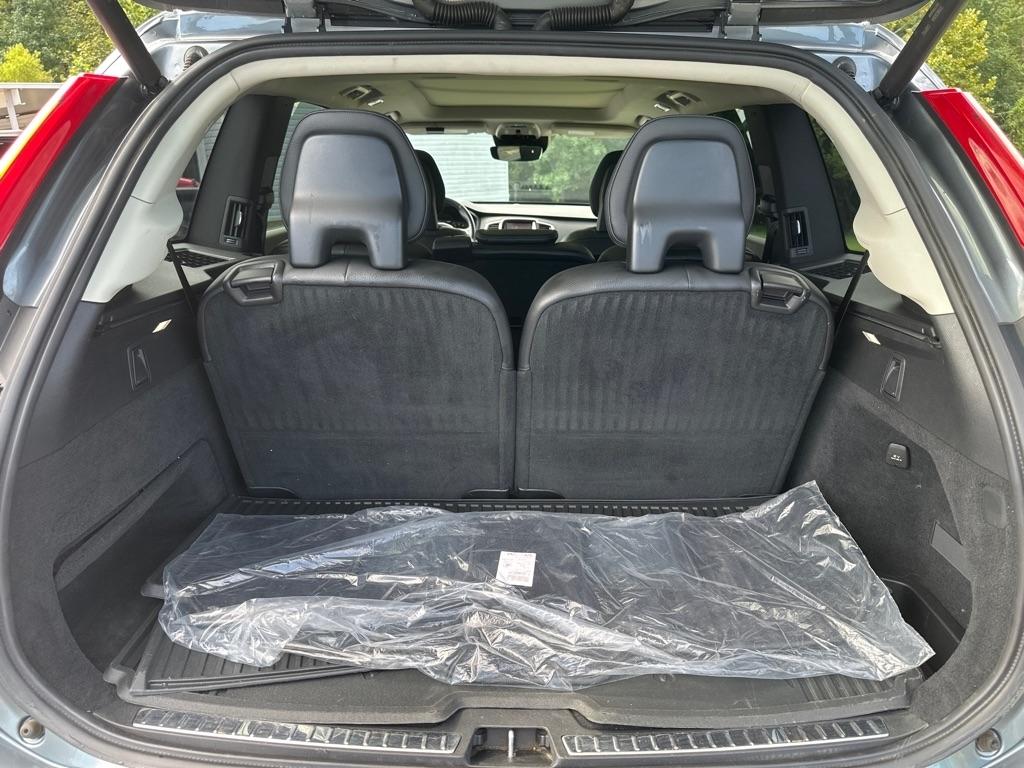 Volvo XC90 T6 AWD 7-Passenger Momentum 2018