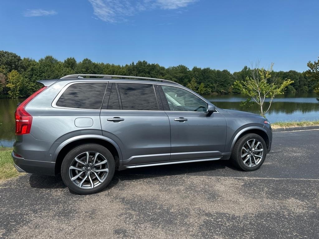 Volvo XC90 T6 AWD 7-Passenger Momentum 2018