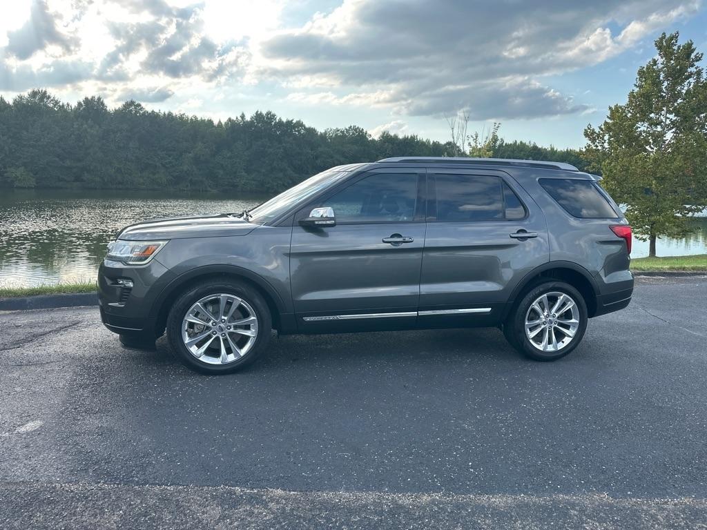 Ford Explorer XLT FWD 2019