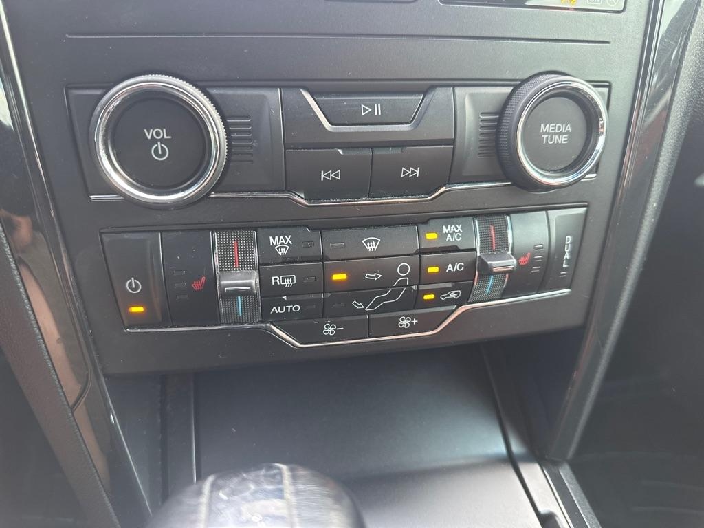 Ford Explorer XLT FWD 2019