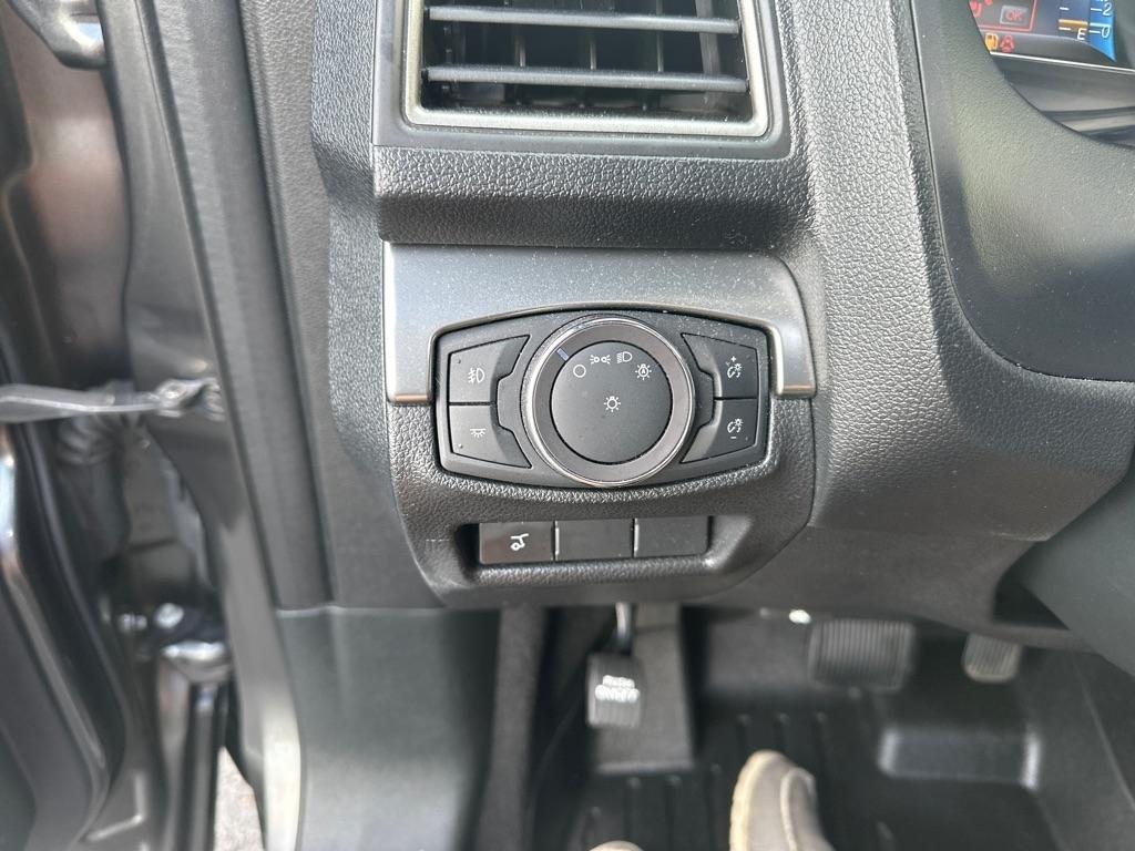 Ford Explorer XLT FWD 2019