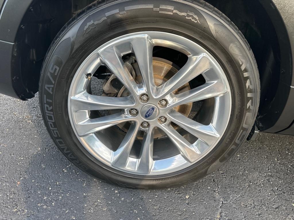 Ford Explorer XLT FWD 2019