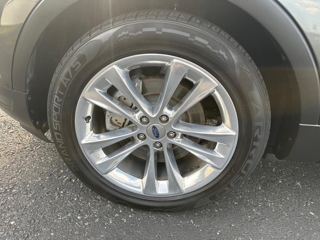 Ford Explorer XLT FWD 2019