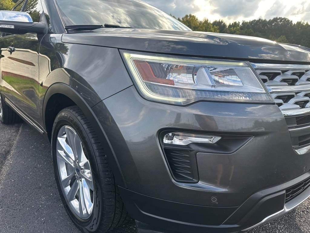 Ford Explorer XLT FWD 2019