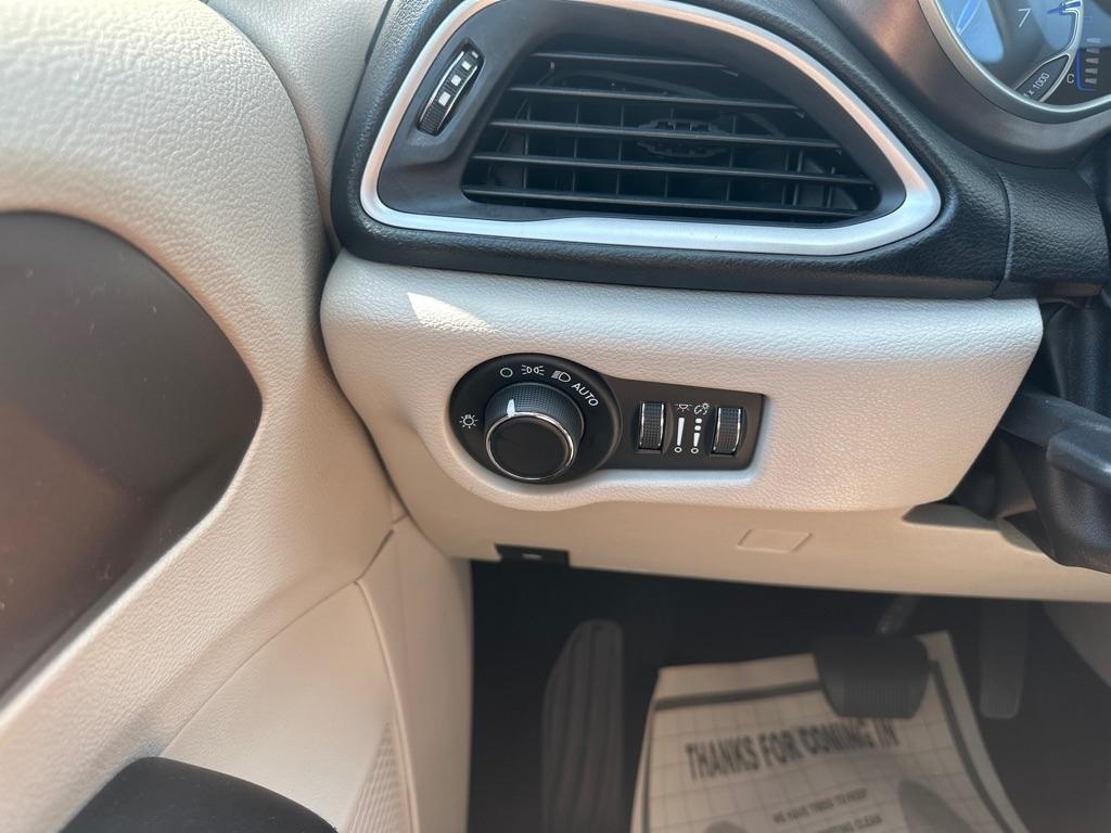 Chrysler Voyager LXI FWD 2021
