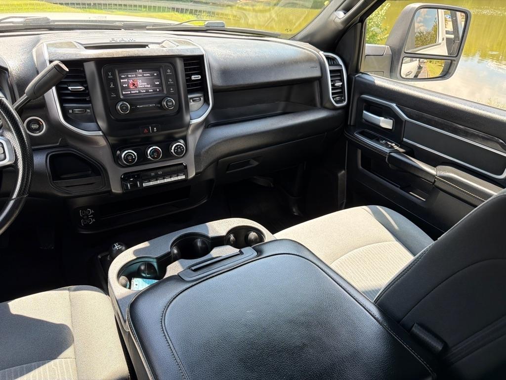 RAM 3500 Chassis Cab SLT 4WD Crew Cab 60" CA 172.4" WB 2024