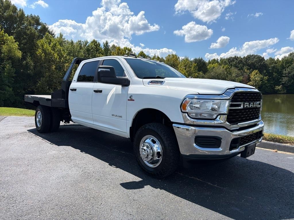 RAM 3500 Chassis Cab SLT 4WD Crew Cab 60" CA 172.4" WB 2024