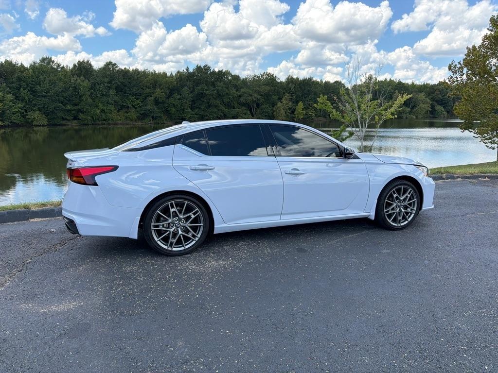 Nissan Altima 2.0 SR Sedan 2023