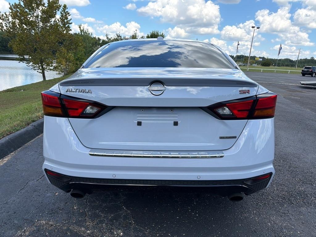Nissan Altima 2.0 SR Sedan 2023