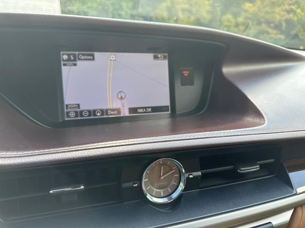 Lexus ES 350 4dr Sdn 2016