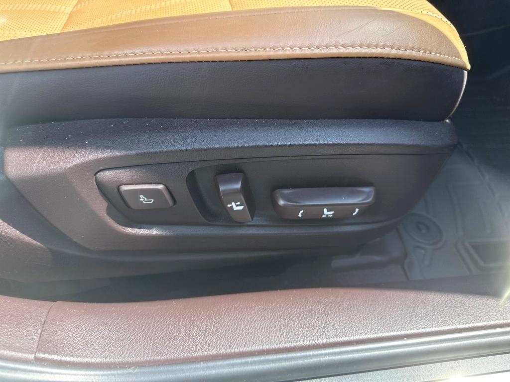 Lexus ES 350 4dr Sdn 2016