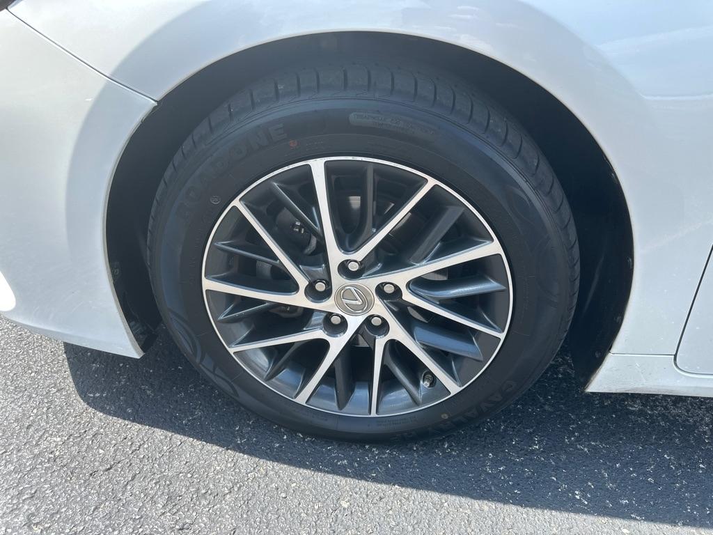 Lexus ES 350 4dr Sdn 2016