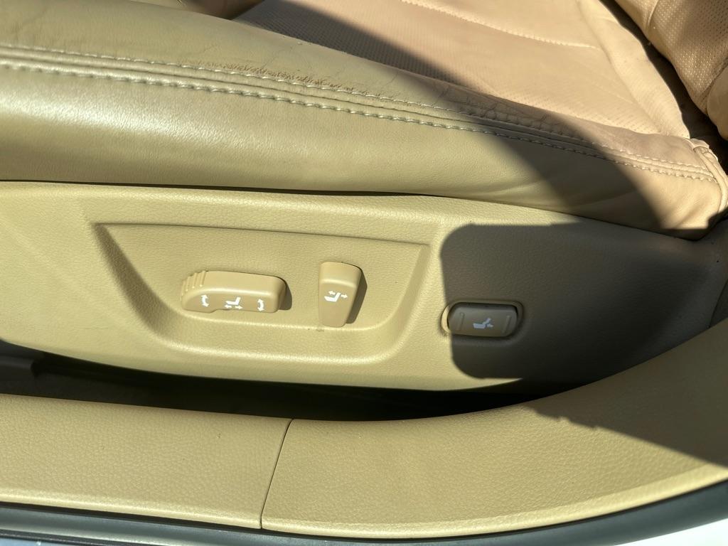 Nissan Maxima 4dr Sdn V6 CVT 3.5 SV w/Premium Pkg 2010