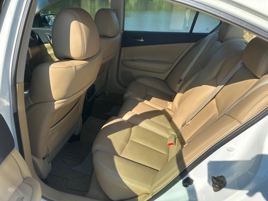 Nissan Maxima 4dr Sdn V6 CVT 3.5 SV w/Premium Pkg 2010