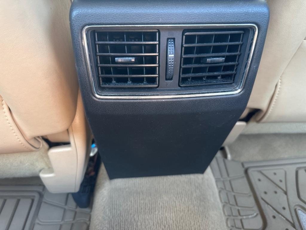 Nissan Maxima 4dr Sdn V6 CVT 3.5 SV w/Premium Pkg 2010