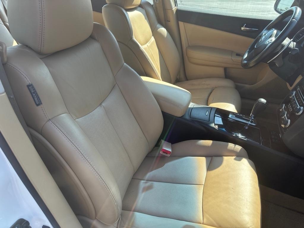Nissan Maxima 4dr Sdn V6 CVT 3.5 SV w/Premium Pkg 2010