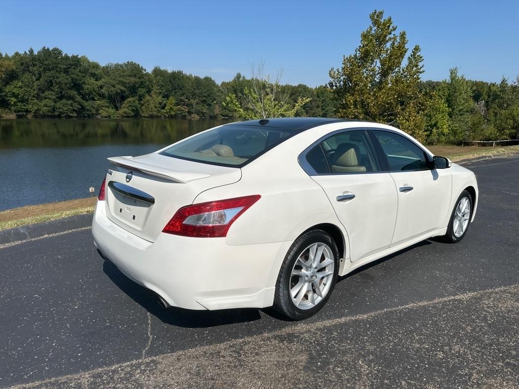 Nissan Maxima 4dr Sdn V6 CVT 3.5 SV w/Premium Pkg 2010
