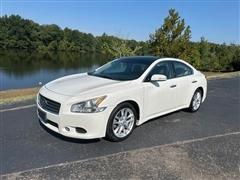 2010 Nissan Maxima 