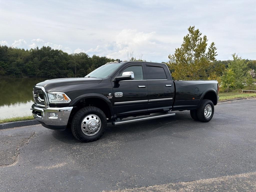 RAM 3500 Laramie Longhorn 4x4 Crew Cab 8' Box 2018