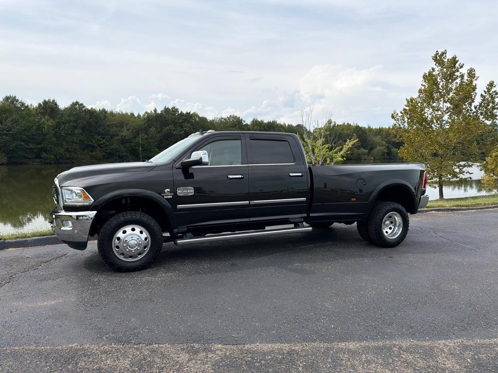 RAM 3500 Laramie Longhorn 4x4 Crew Cab 8' Box 2018