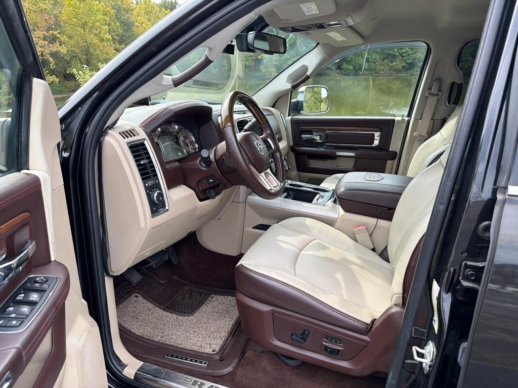 RAM 3500 Laramie Longhorn 4x4 Crew Cab 8' Box 2018