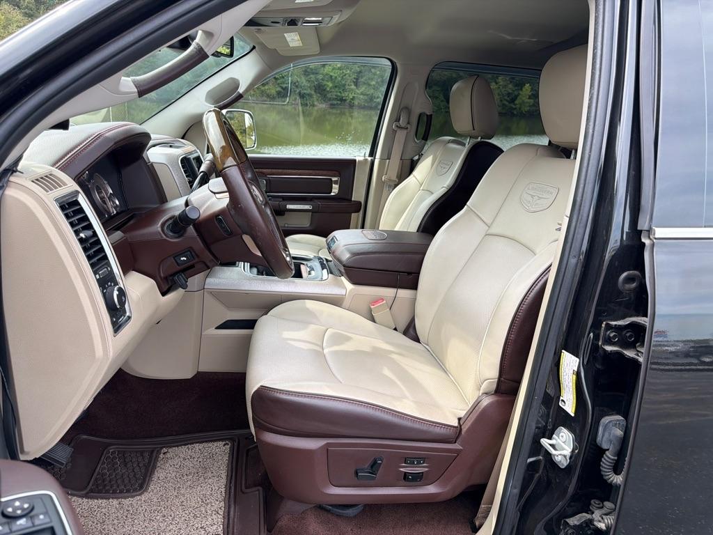RAM 3500 Laramie Longhorn 4x4 Crew Cab 8' Box 2018