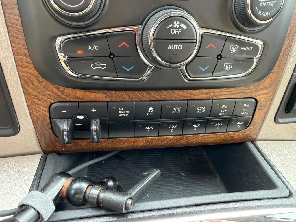 RAM 3500 Laramie Longhorn 4x4 Crew Cab 8' Box 2018