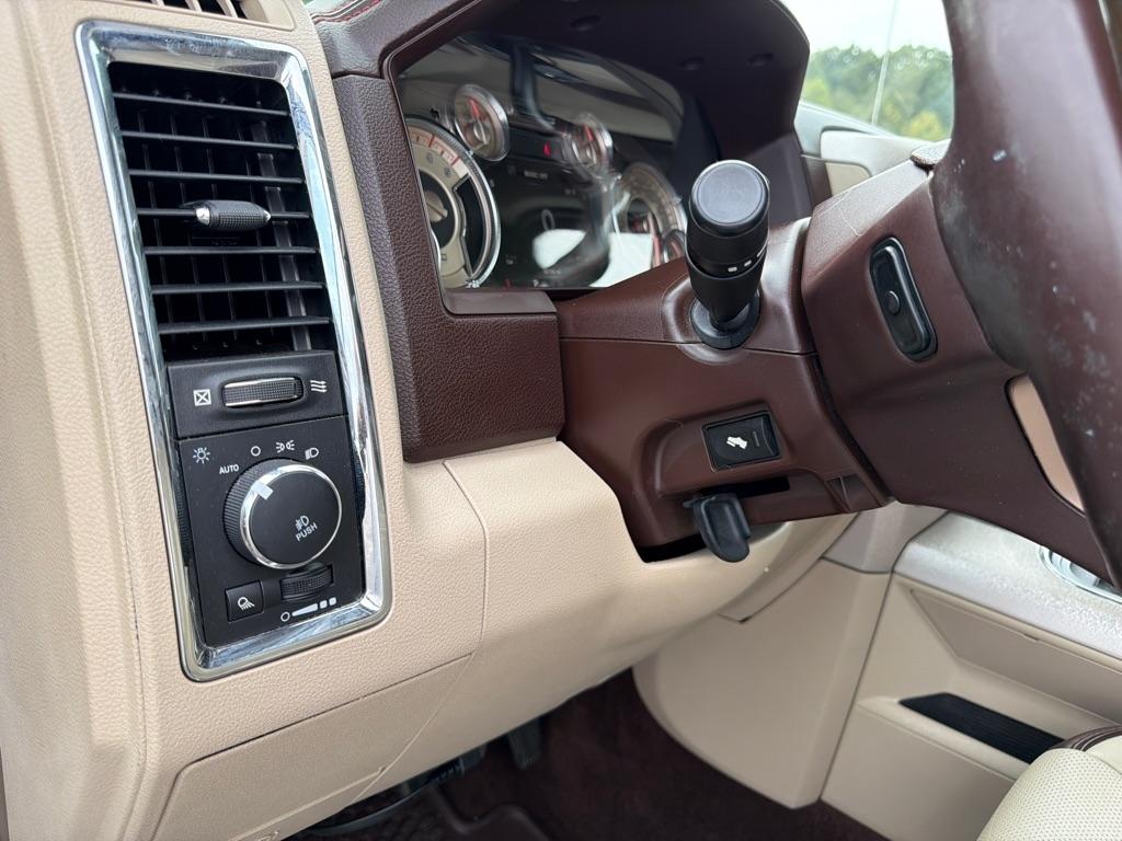 RAM 3500 Laramie Longhorn 4x4 Crew Cab 8' Box 2018