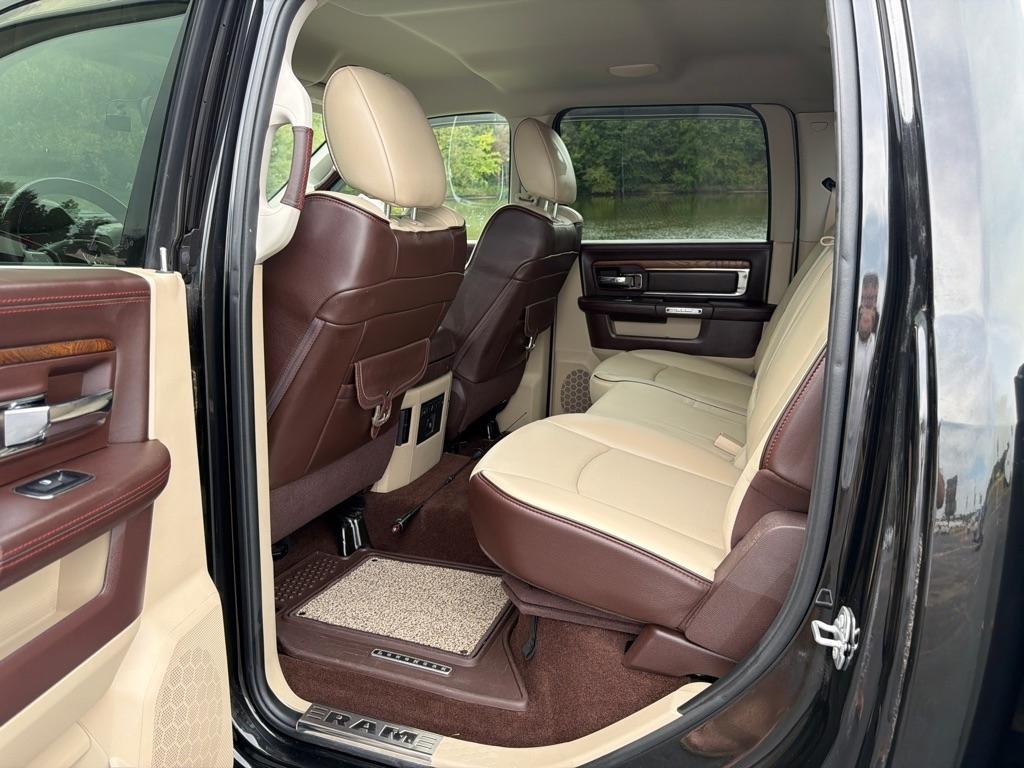 RAM 3500 Laramie Longhorn 4x4 Crew Cab 8' Box 2018