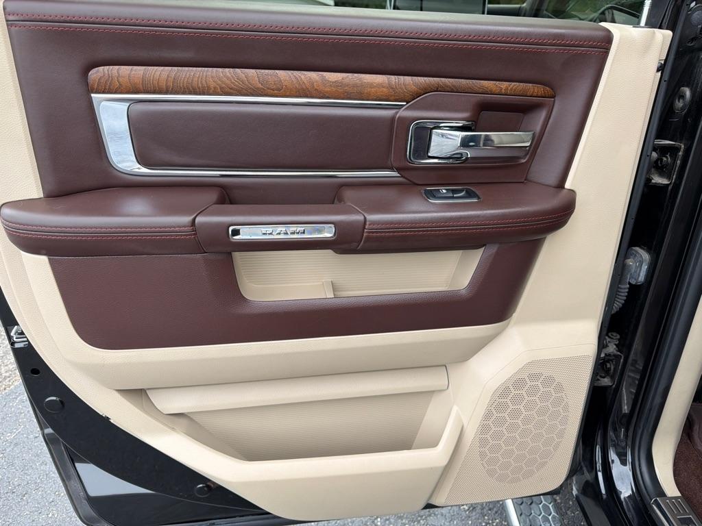 RAM 3500 Laramie Longhorn 4x4 Crew Cab 8' Box 2018
