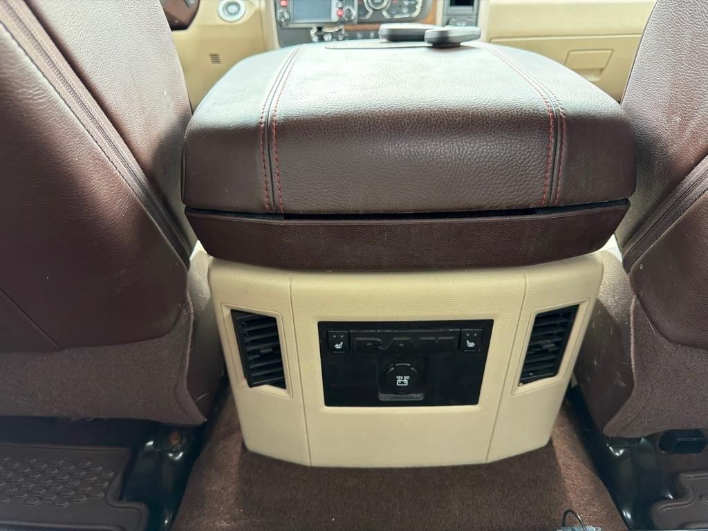RAM 3500 Laramie Longhorn 4x4 Crew Cab 8' Box 2018