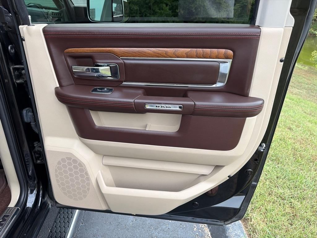 RAM 3500 Laramie Longhorn 4x4 Crew Cab 8' Box 2018