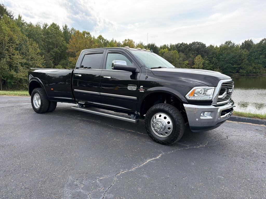 RAM 3500 Laramie Longhorn 4x4 Crew Cab 8' Box 2018
