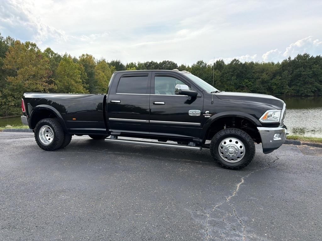 RAM 3500 Laramie Longhorn 4x4 Crew Cab 8' Box 2018