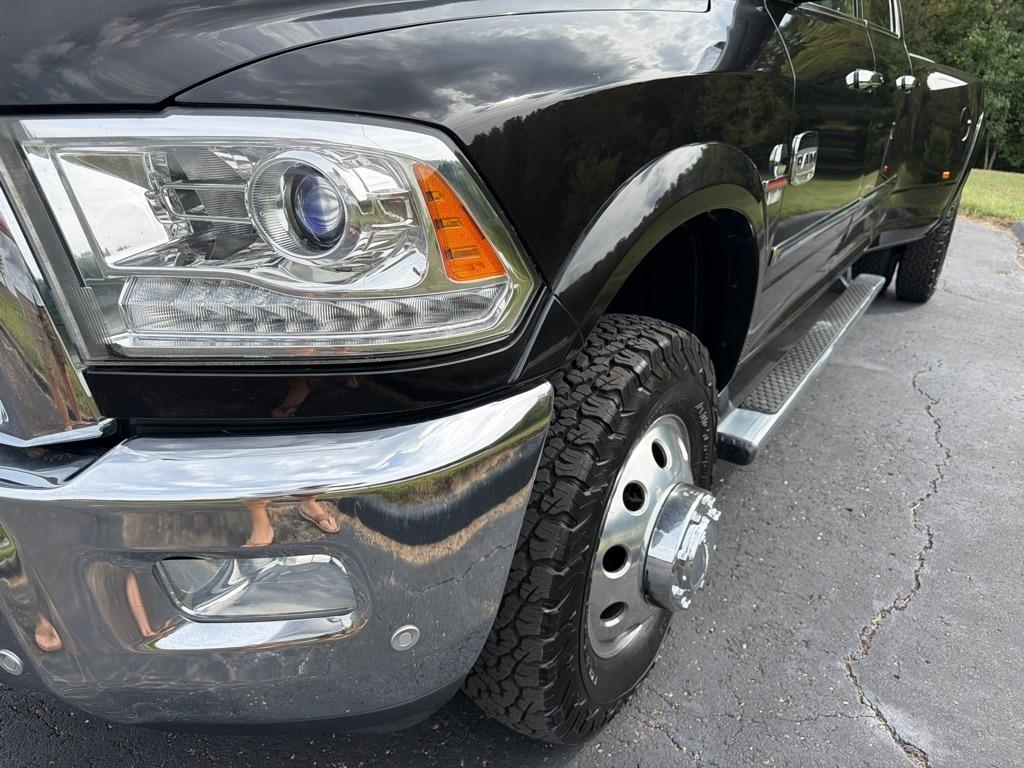 RAM 3500 Laramie Longhorn 4x4 Crew Cab 8' Box 2018
