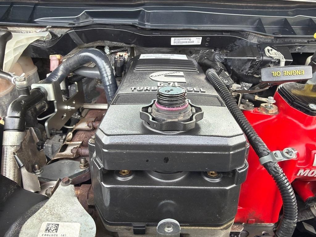 RAM 3500 Laramie Longhorn 4x4 Crew Cab 8' Box 2018