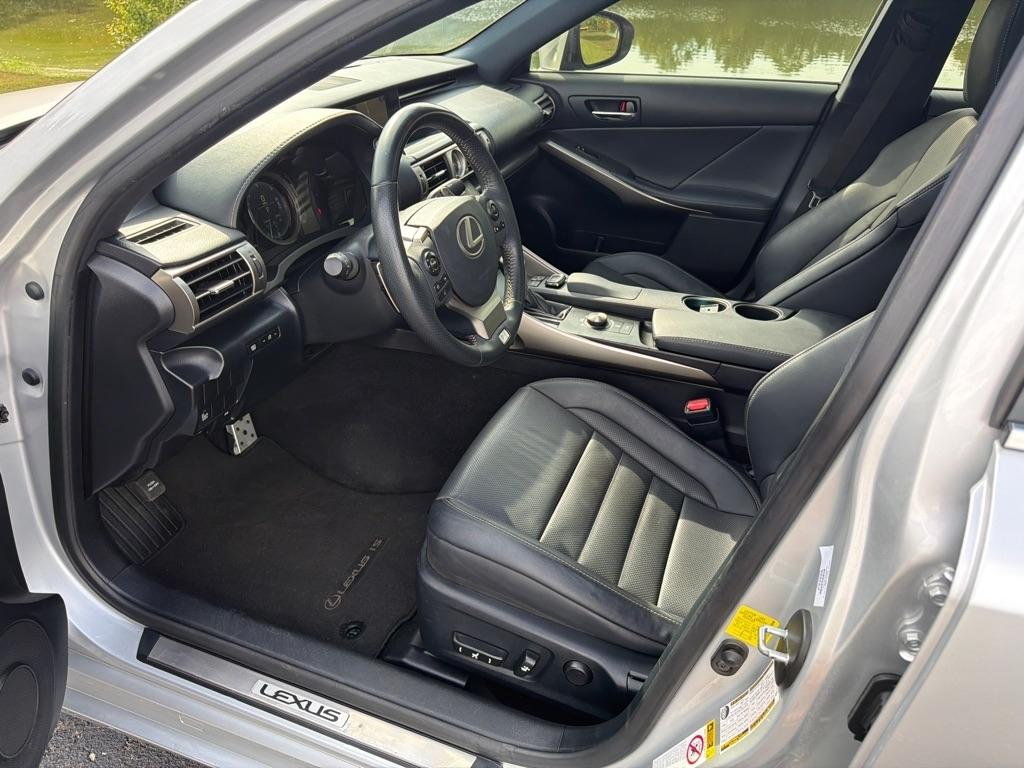 Lexus IS 250 4dr Sport Sdn AWD 2015