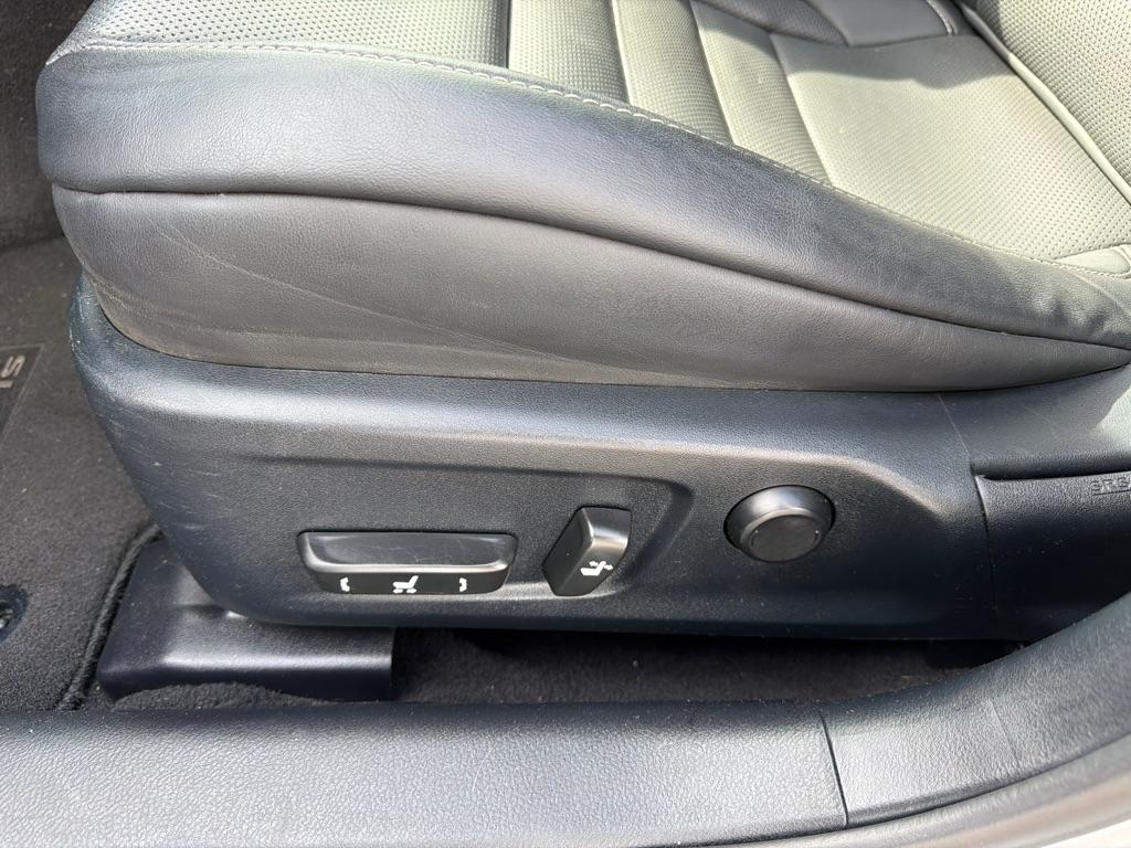 Lexus IS 250 4dr Sport Sdn AWD 2015