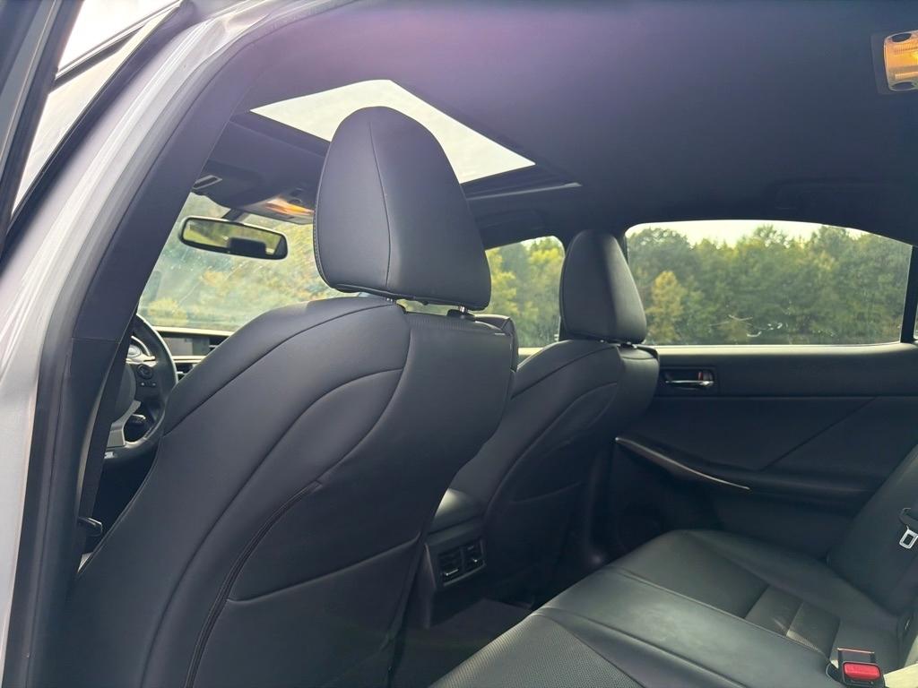 Lexus IS 250 4dr Sport Sdn AWD 2015