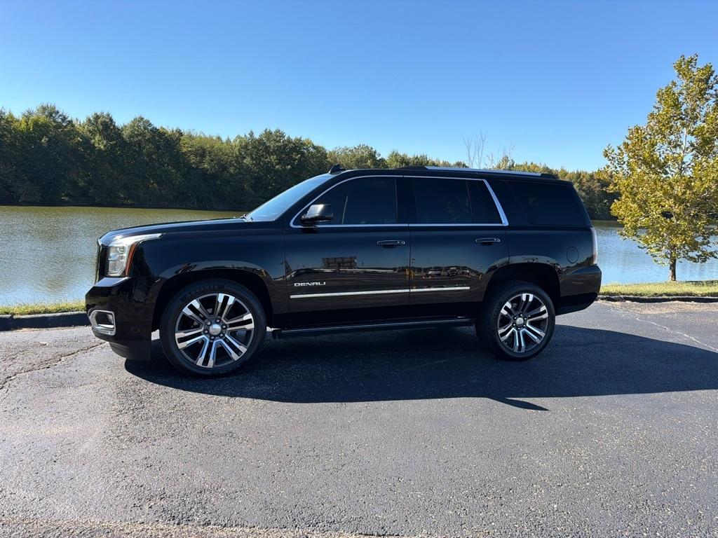 GMC Yukon 2WD 4dr Denali 2019
