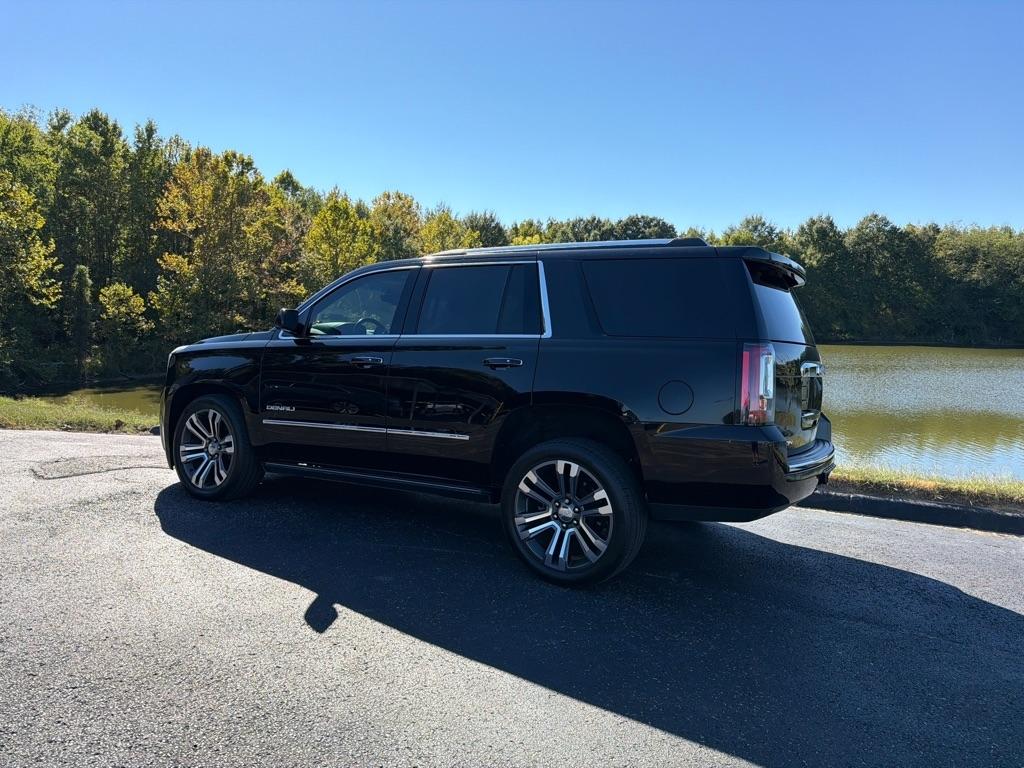 GMC Yukon 2WD 4dr Denali 2019