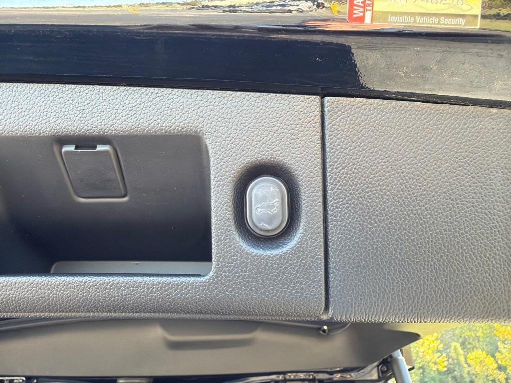 GMC Yukon 2WD 4dr Denali 2019