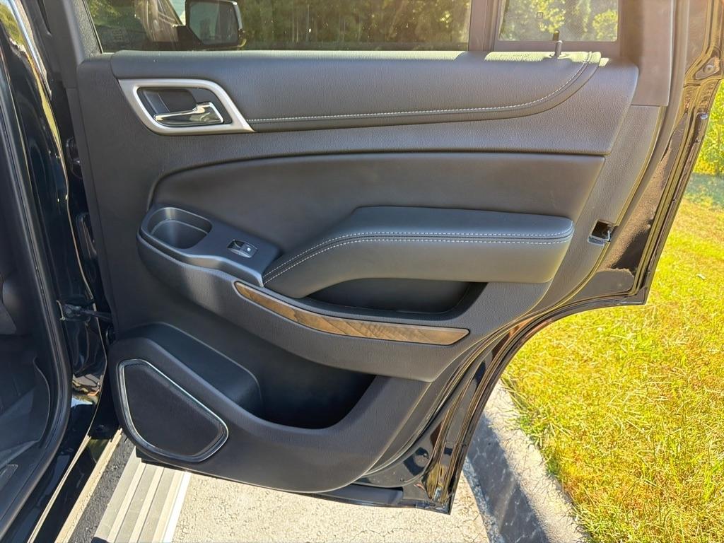 GMC Yukon 2WD 4dr Denali 2019