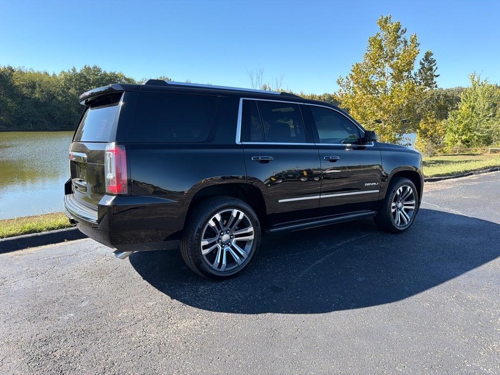 GMC Yukon 2WD 4dr Denali 2019